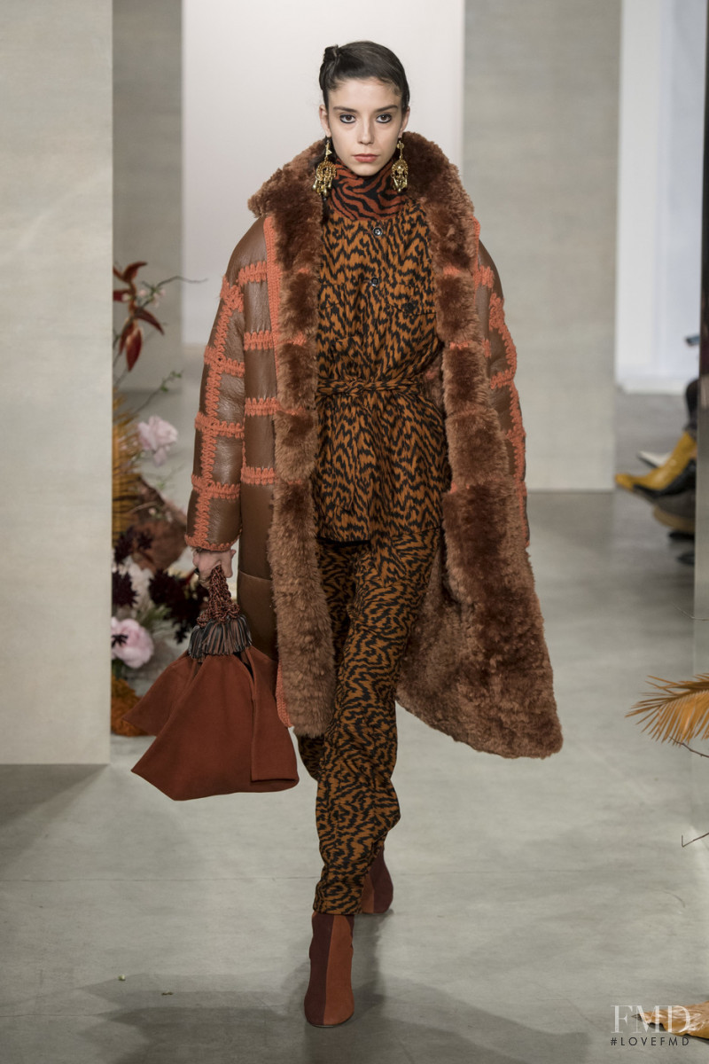 Manuela Miloqui featured in  the Ulla Johnson fashion show for Autumn/Winter 2019