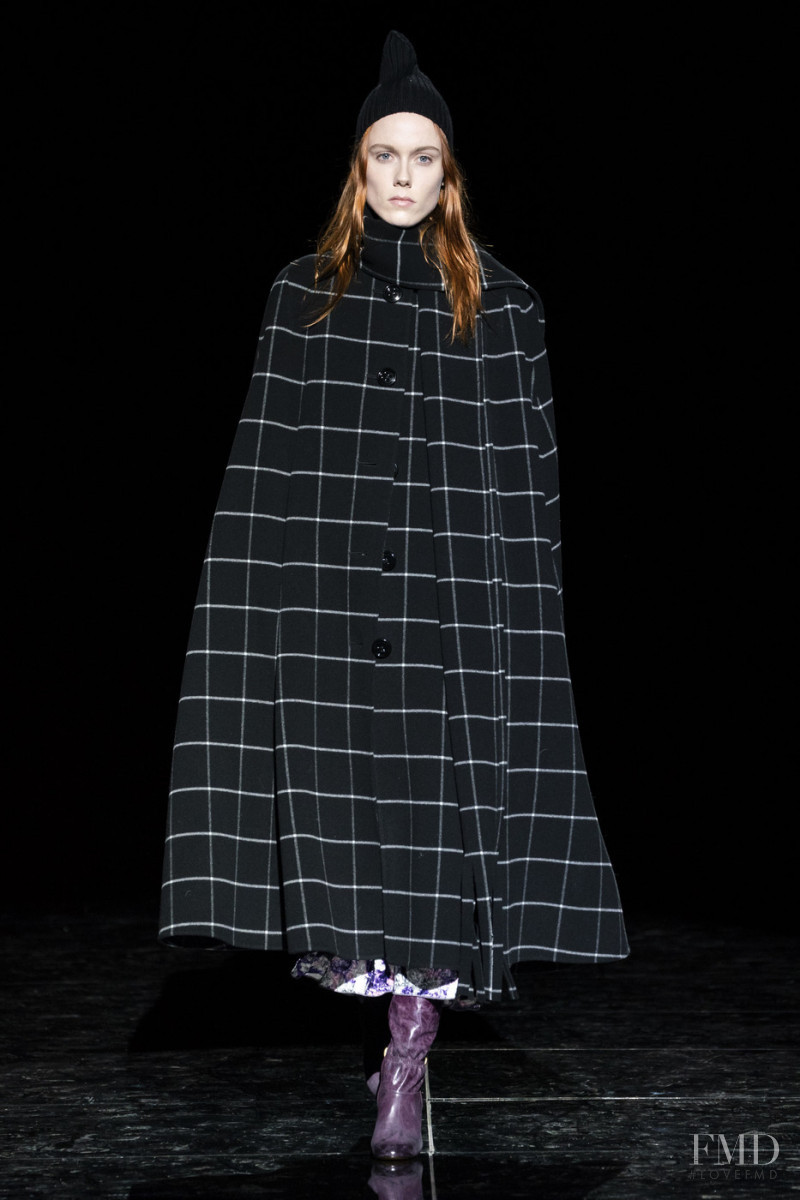 Kiki Willems featured in  the Marc Jacobs fashion show for Autumn/Winter 2019