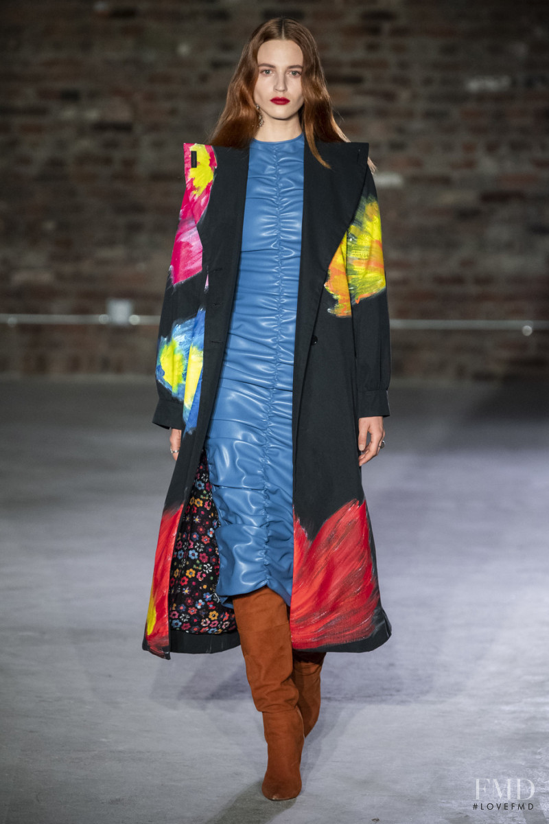 Julia Banas featured in  the Jonathan Cohen fashion show for Autumn/Winter 2019