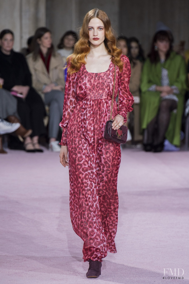 Julia Banas featured in  the Kate Spade New York fashion show for Autumn/Winter 2019