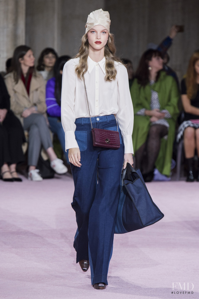 Laurijn Bijnen featured in  the Kate Spade New York fashion show for Autumn/Winter 2019