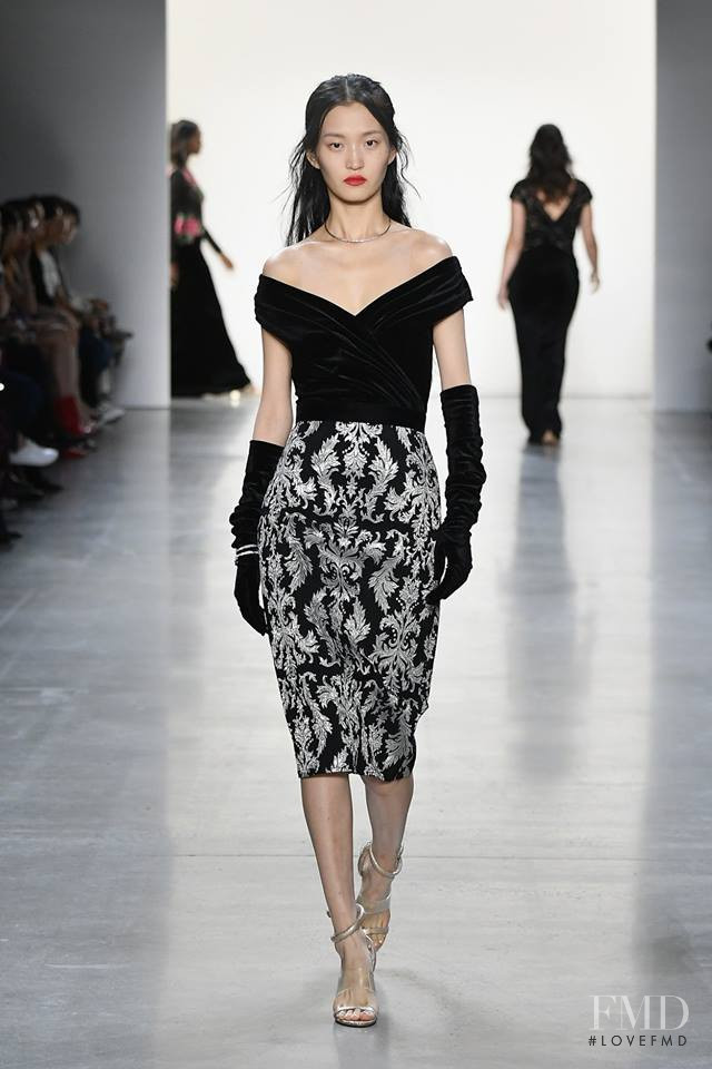 Tadashi Shoji fashion show for Autumn/Winter 2019