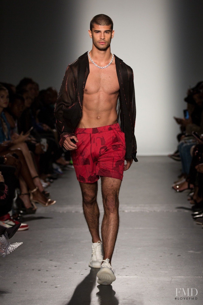 Laquan Smith fashion show for Spring/Summer 2019