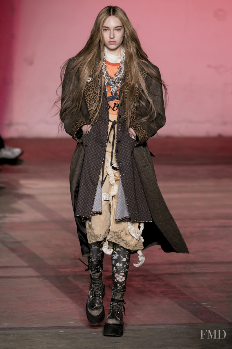 Sara Kemper featured in  the R13 fashion show for Autumn/Winter 2019