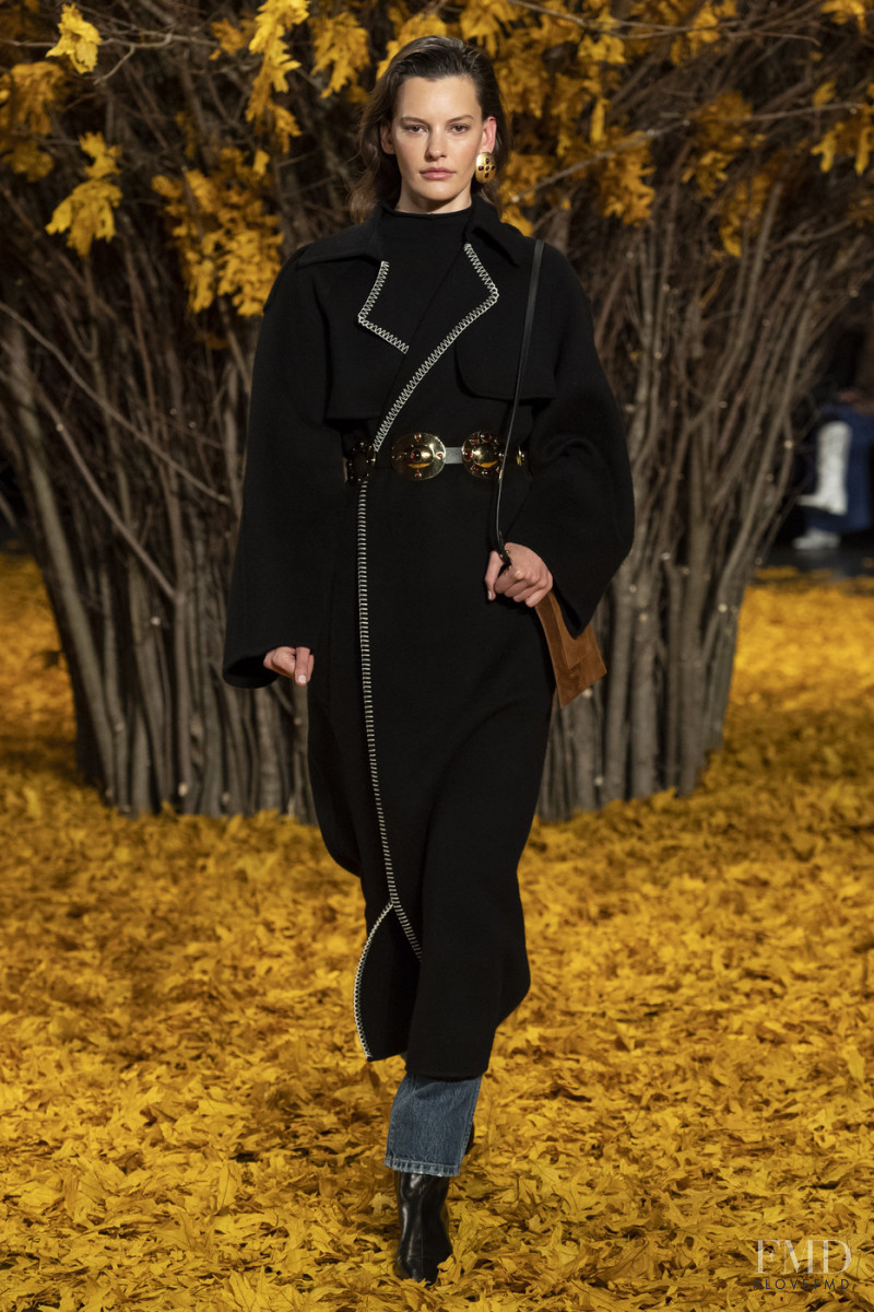 Amanda Murphy featured in  the Khaite fashion show for Autumn/Winter 2019