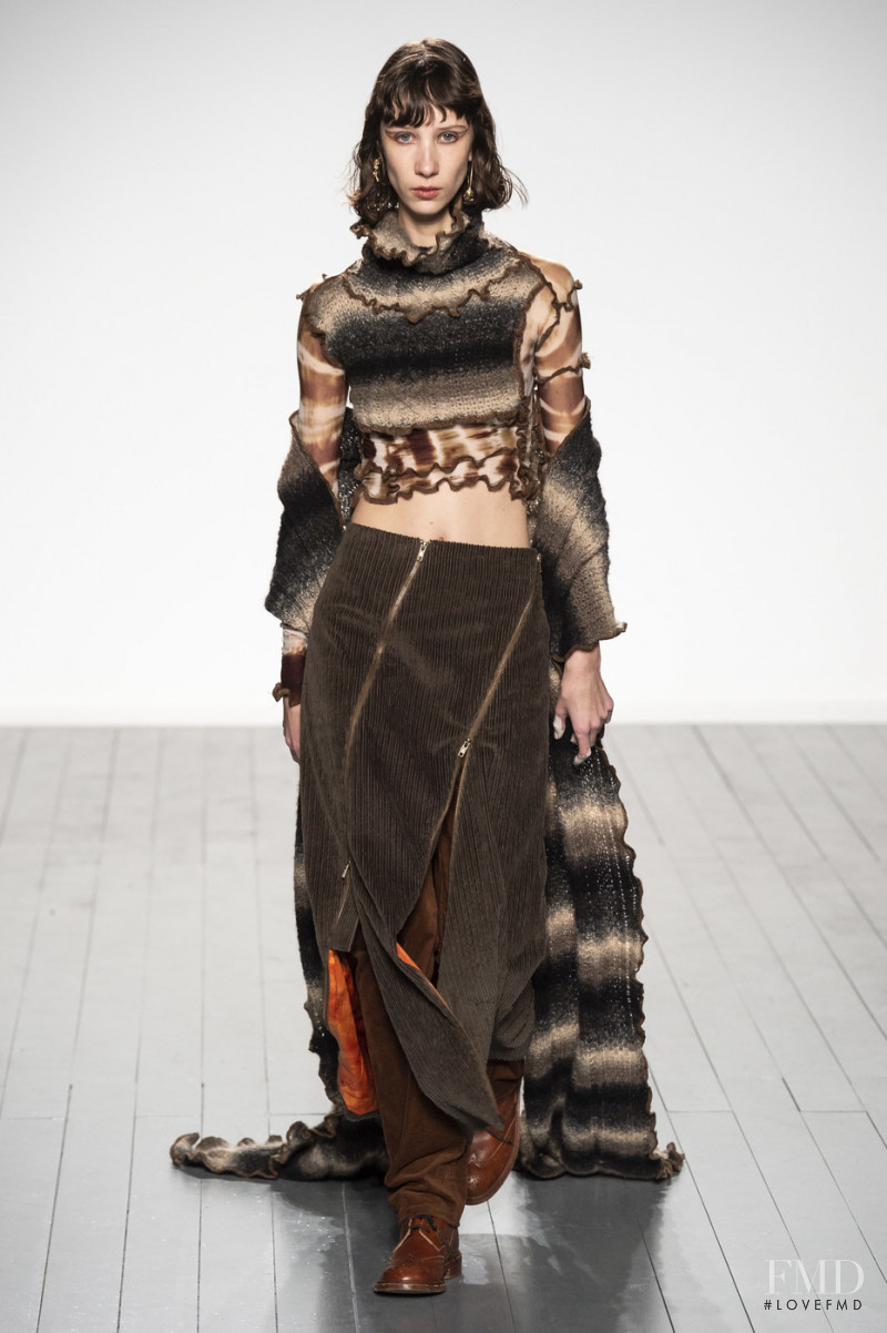 Sasha Knysh featured in  the Asai fashion show for Autumn/Winter 2019