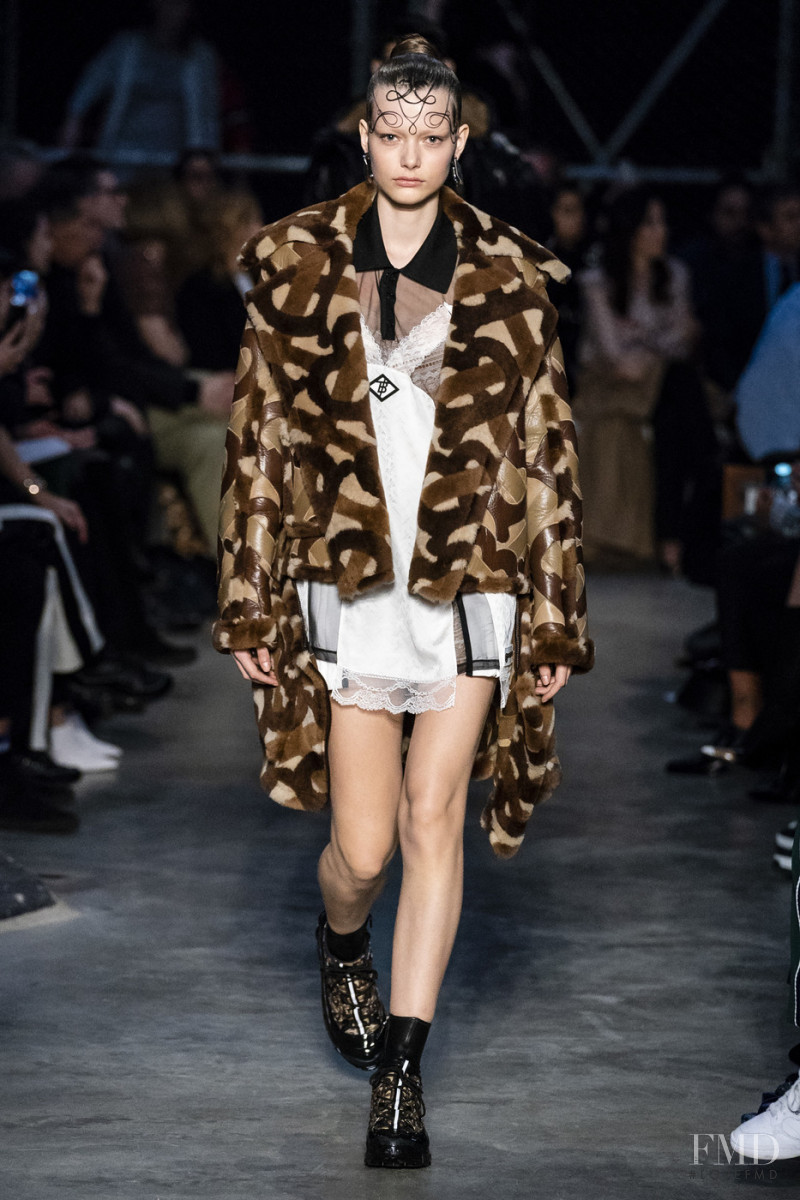 Louise Robert featured in  the Burberry fashion show for Autumn/Winter 2019