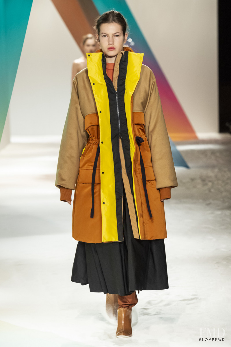 Roos Van Elk featured in  the Roksanda Ilincic fashion show for Autumn/Winter 2019