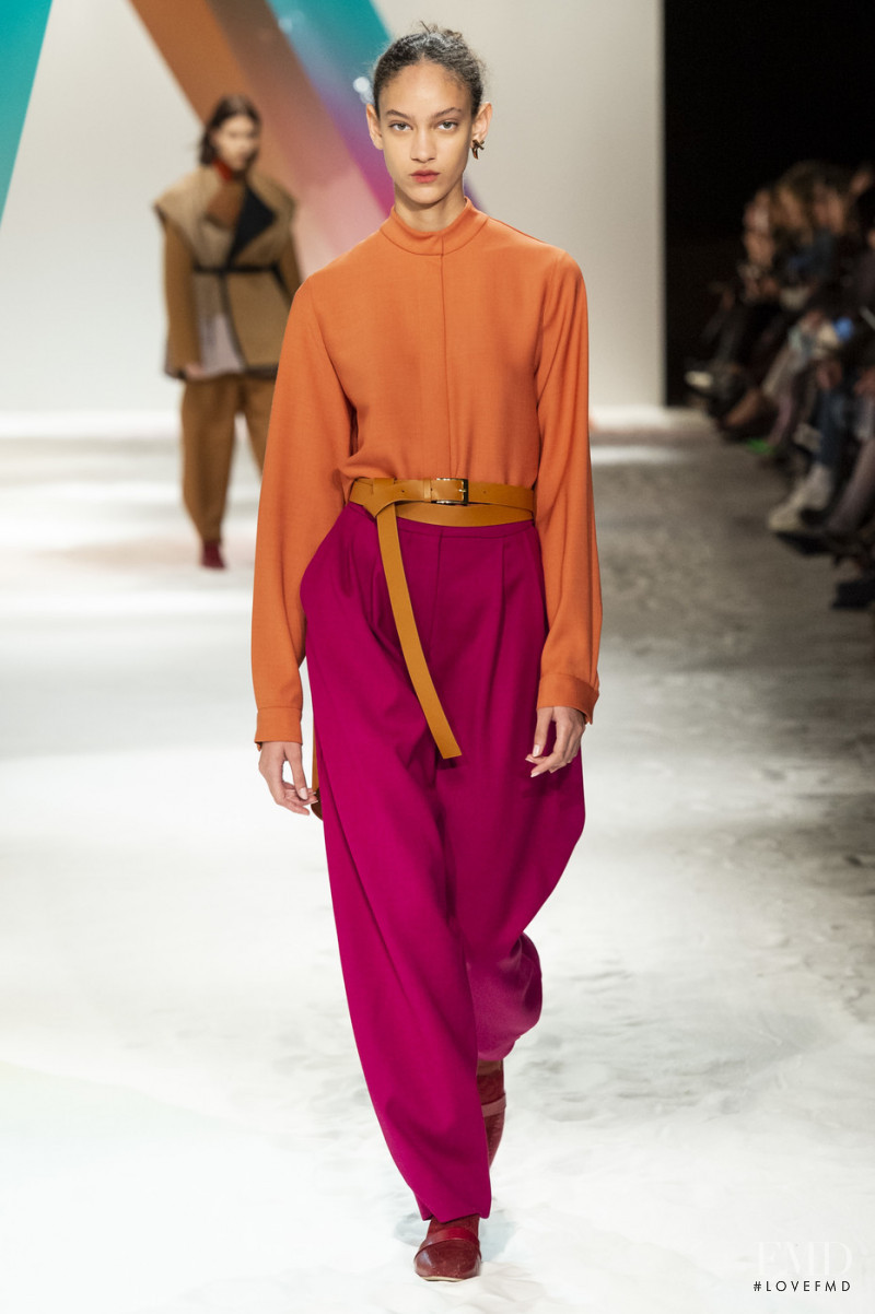 Nayeli Figueroa featured in  the Roksanda Ilincic fashion show for Autumn/Winter 2019