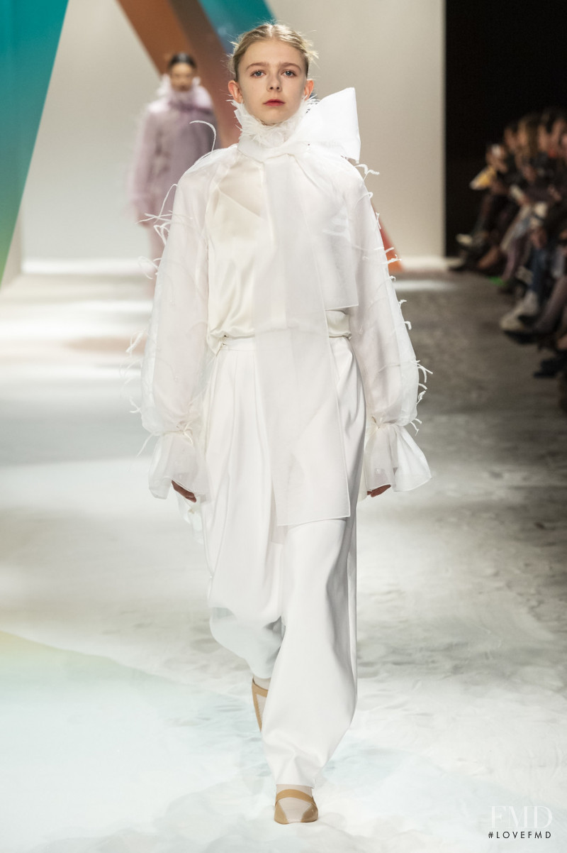 Flora Louise featured in  the Roksanda Ilincic fashion show for Autumn/Winter 2019