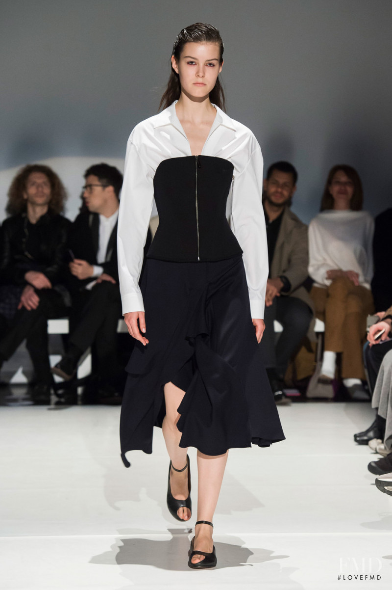 Irina Shnitman featured in  the Hussein Chalayan fashion show for Autumn/Winter 2019