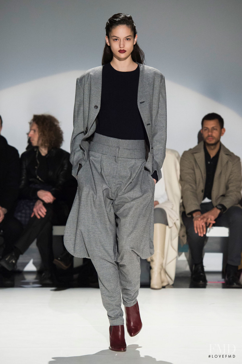 Nikki Vonsee featured in  the Hussein Chalayan fashion show for Autumn/Winter 2019