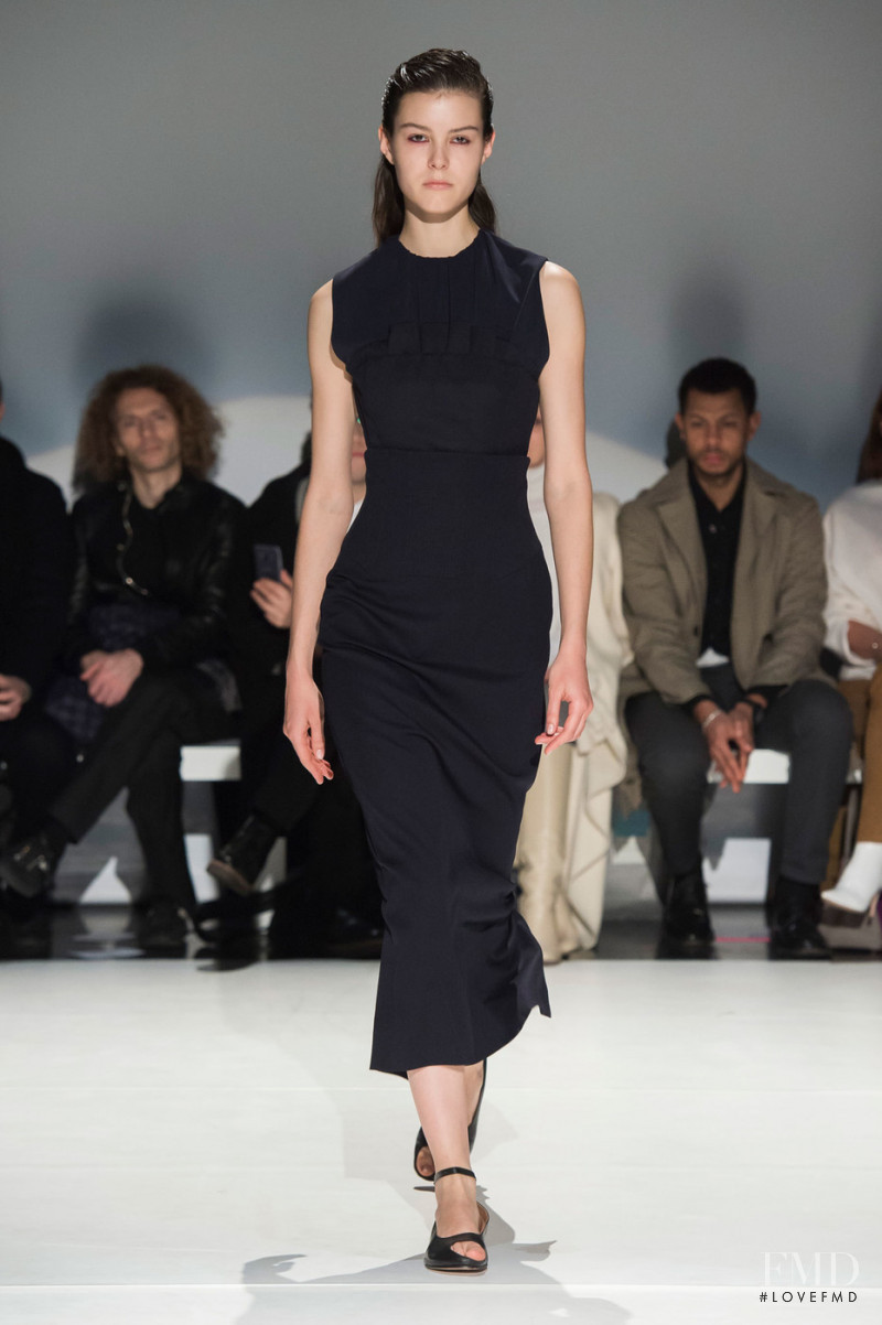 Irina Shnitman featured in  the Hussein Chalayan fashion show for Autumn/Winter 2019