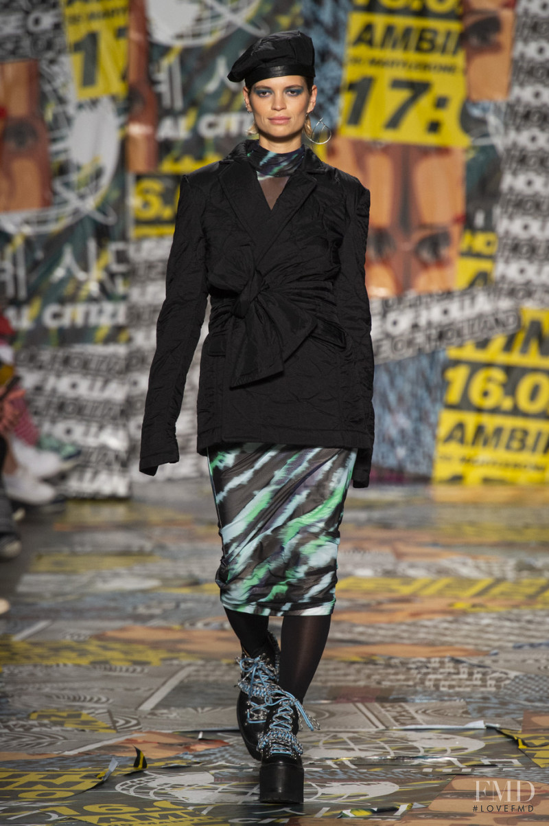 Pixie Geldof featured in  the House of Holland fashion show for Autumn/Winter 2019