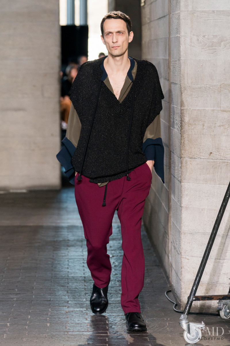 Roland Mouret fashion show for Autumn/Winter 2019