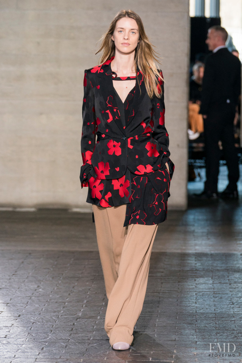 Julia Frauche featured in  the Roland Mouret fashion show for Autumn/Winter 2019