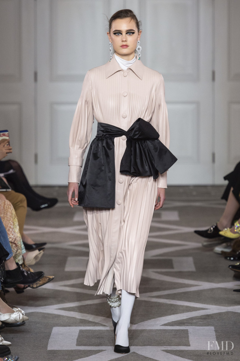 Huishan Zhang fashion show for Autumn/Winter 2019