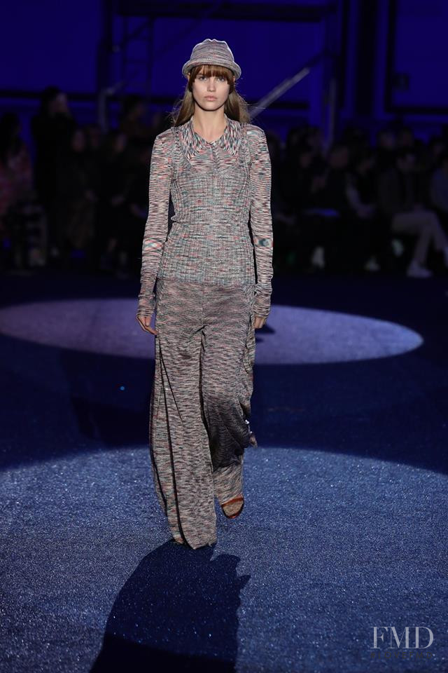 Luna Bijl featured in  the Missoni fashion show for Autumn/Winter 2019