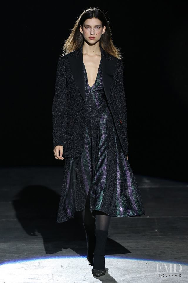 Zwaantje Bijl featured in  the Marco de Vincenzo fashion show for Autumn/Winter 2019