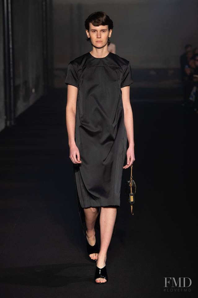 Jamily Meurer Wernke featured in  the N° 21 fashion show for Autumn/Winter 2019