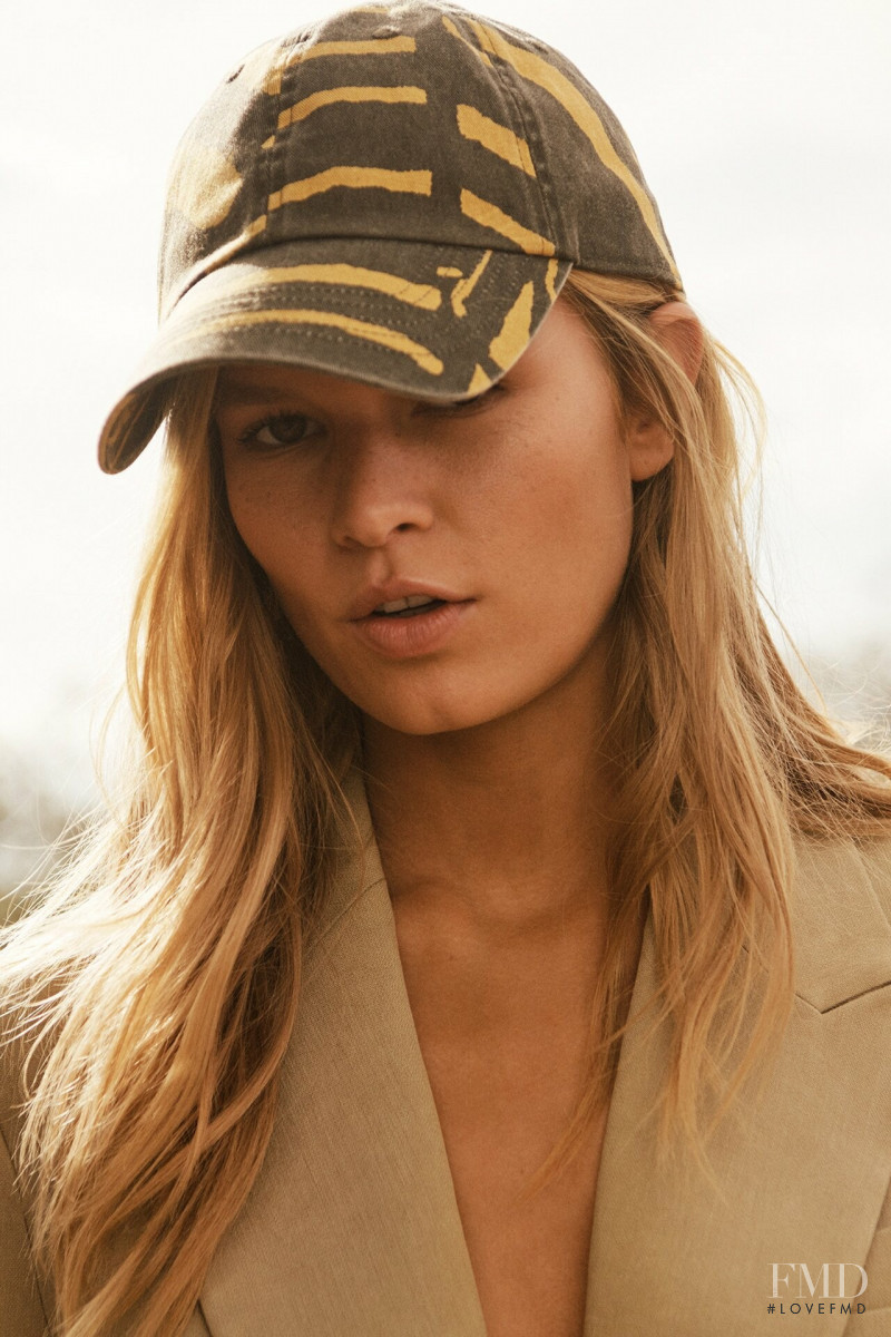 Anna Ewers featured in  the H&M H&M S/S 2019 advertisement for Spring/Summer 2019