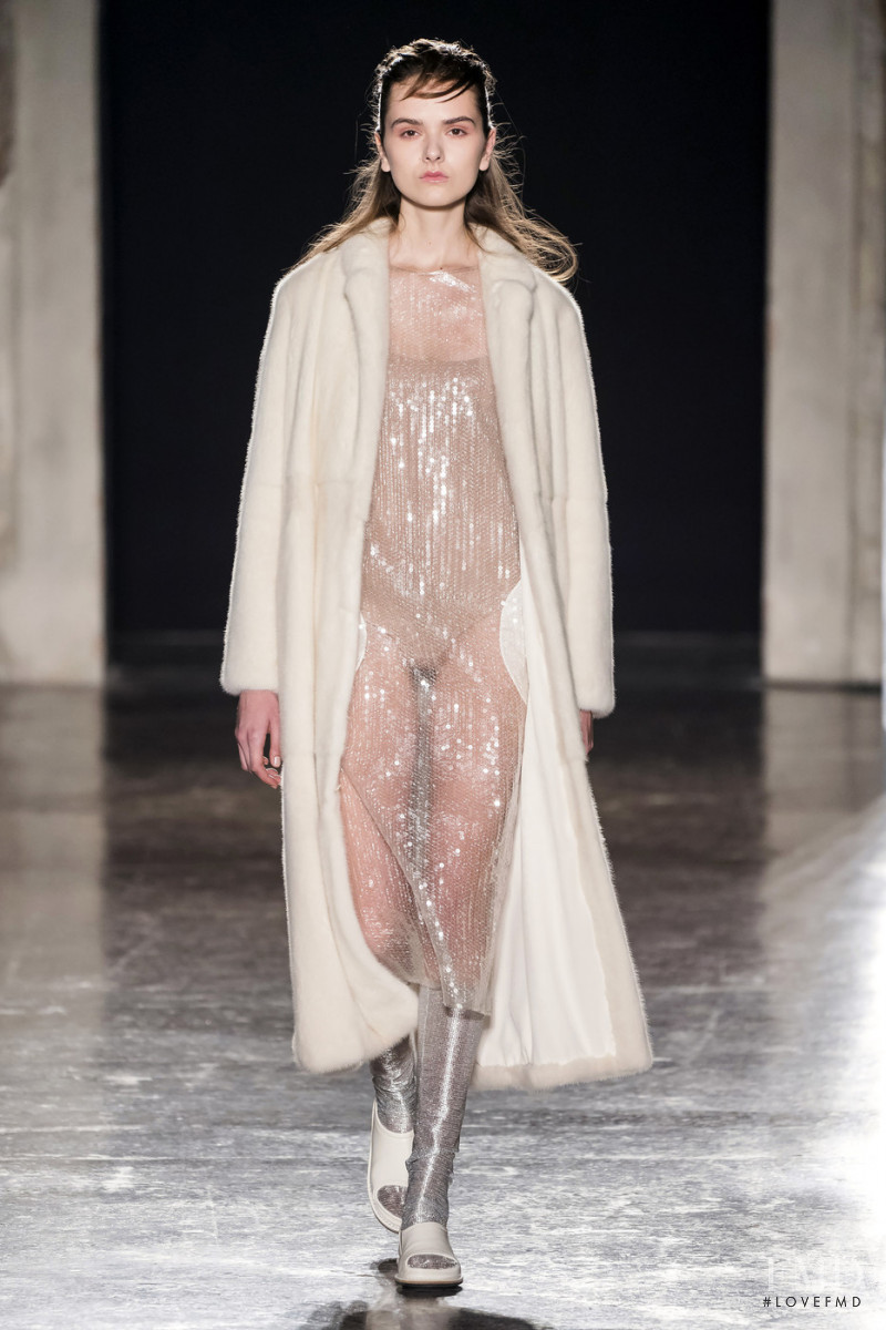 Britt De Lange featured in  the Alberto Zambelli fashion show for Autumn/Winter 2019