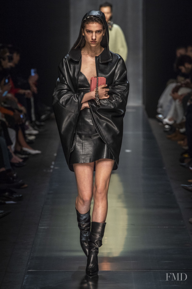 Zwaantje Bijl featured in  the Ermanno Scervino fashion show for Autumn/Winter 2019
