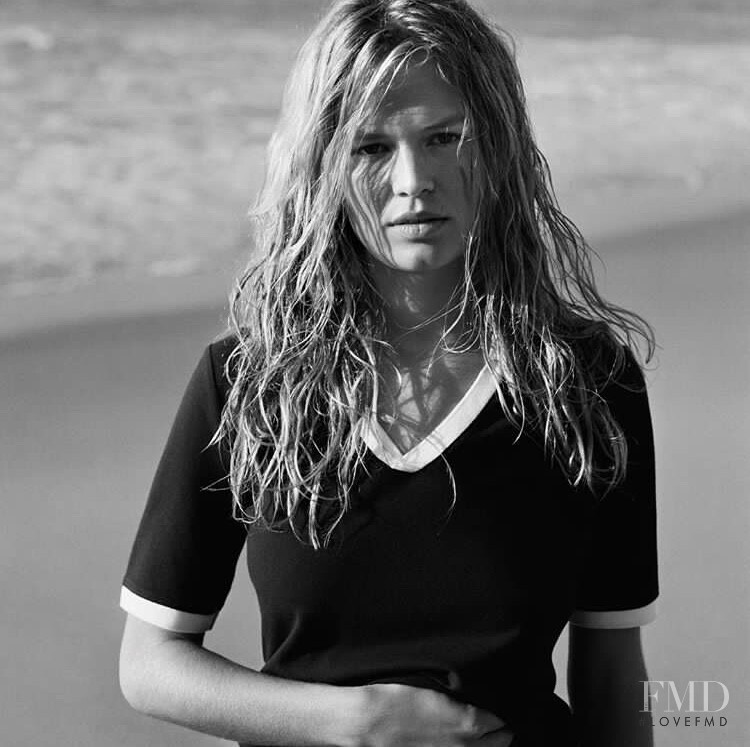 Anna Ewers featured in  the Marc O‘Polo Marc O\'Polo S/S 19 advertisement for Spring/Summer 2019