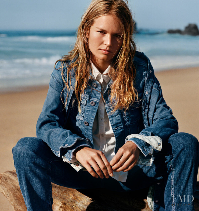 Anna Ewers featured in  the Marc O‘Polo Marc O\'Polo S/S 19 advertisement for Spring/Summer 2019