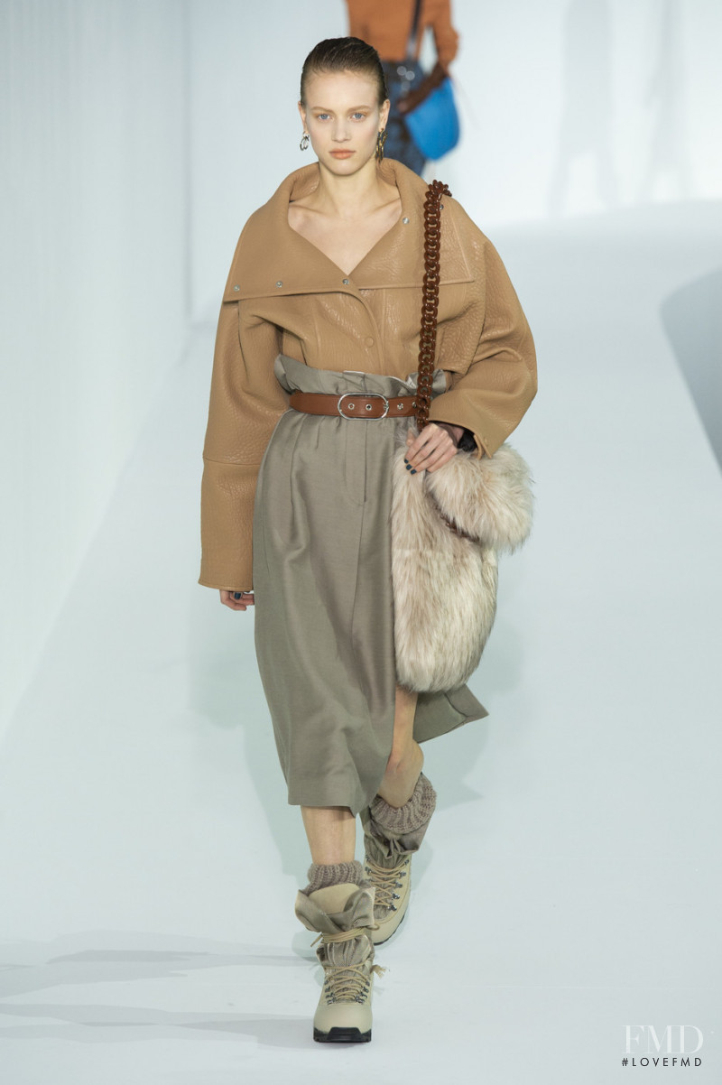 Sarah Dahl featured in  the Acne Studios fashion show for Autumn/Winter 2019