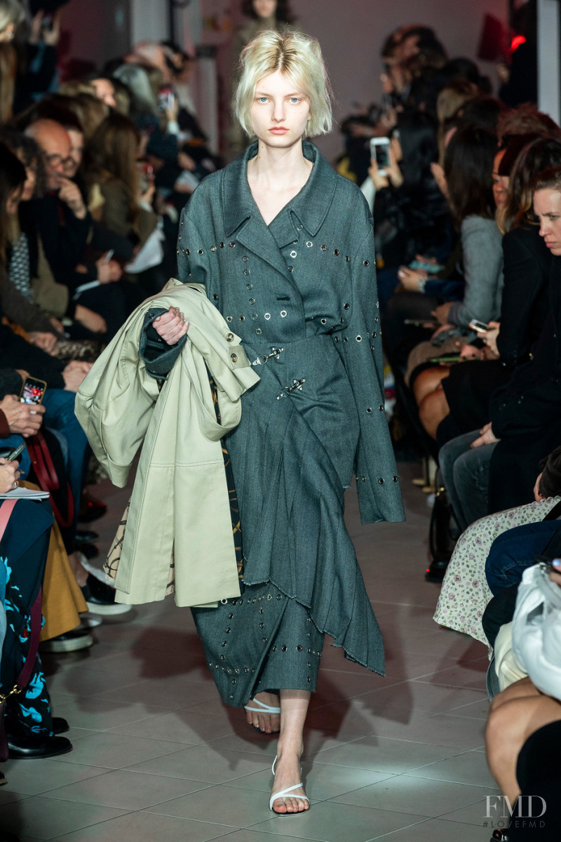 Kristin Soley Drab featured in  the Rokh fashion show for Autumn/Winter 2019