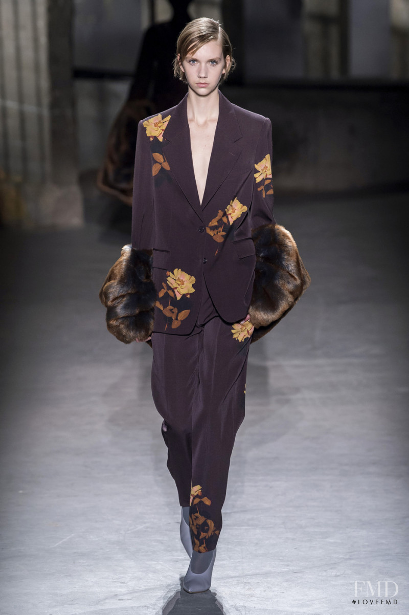 Bente Oort featured in  the Dries van Noten fashion show for Autumn/Winter 2019