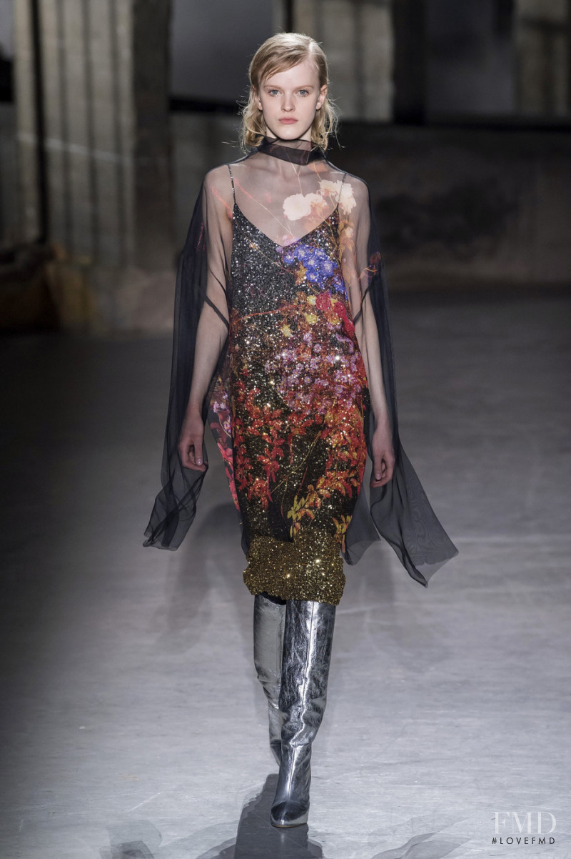 Hannah Motler featured in  the Dries van Noten fashion show for Autumn/Winter 2019