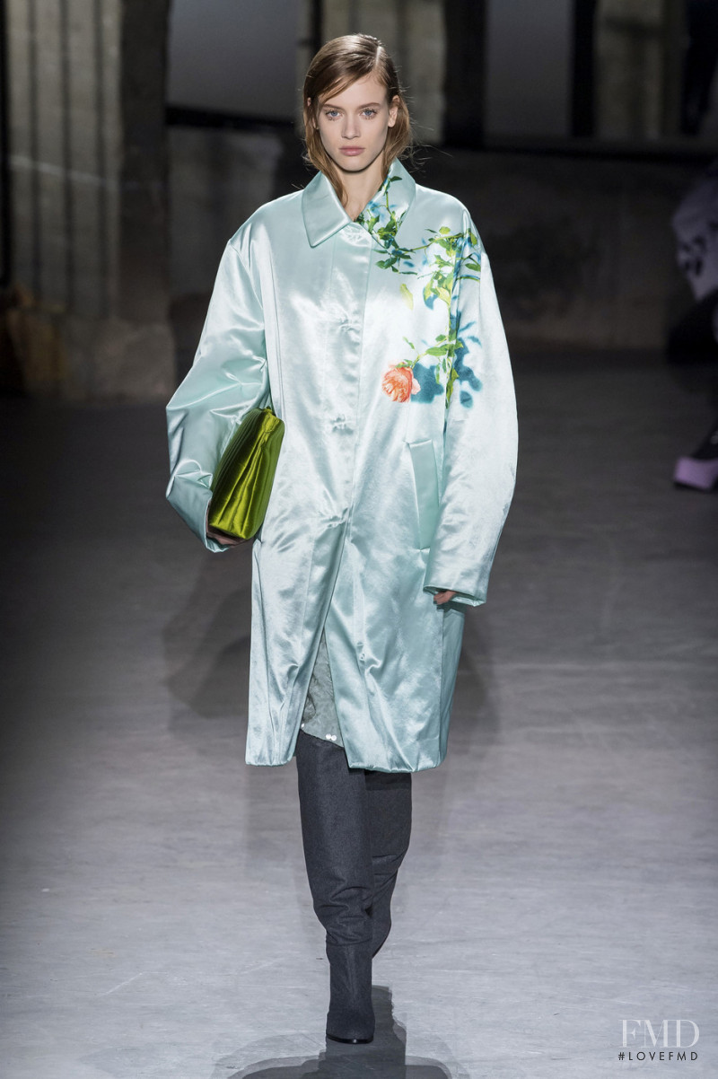 Sarah Dahl featured in  the Dries van Noten fashion show for Autumn/Winter 2019