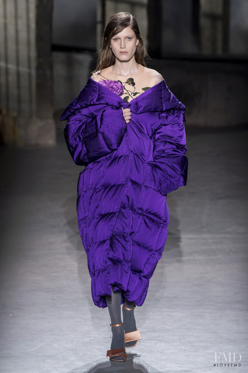 Tessa Bruinsma featured in  the Dries van Noten fashion show for Autumn/Winter 2019