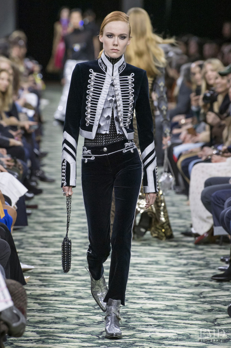 Kiki Willems featured in  the Paco Rabanne fashion show for Autumn/Winter 2019