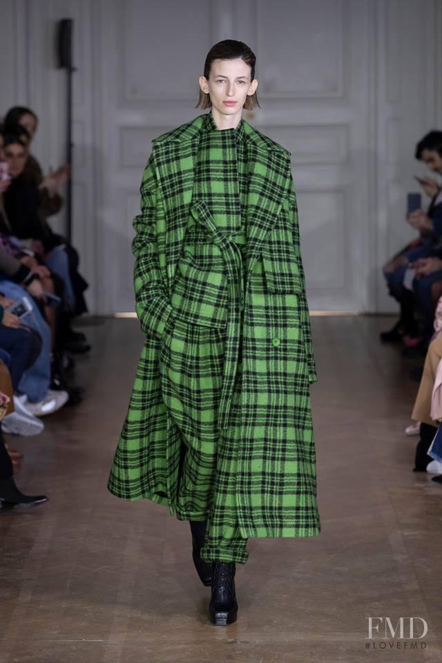 Klaudia Mae Matwiej featured in  the Christian Wijnants fashion show for Autumn/Winter 2019