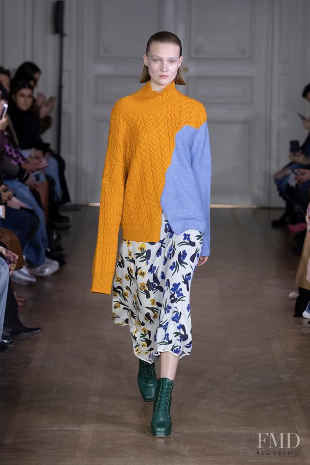 Alya Spir featured in  the Christian Wijnants fashion show for Autumn/Winter 2019