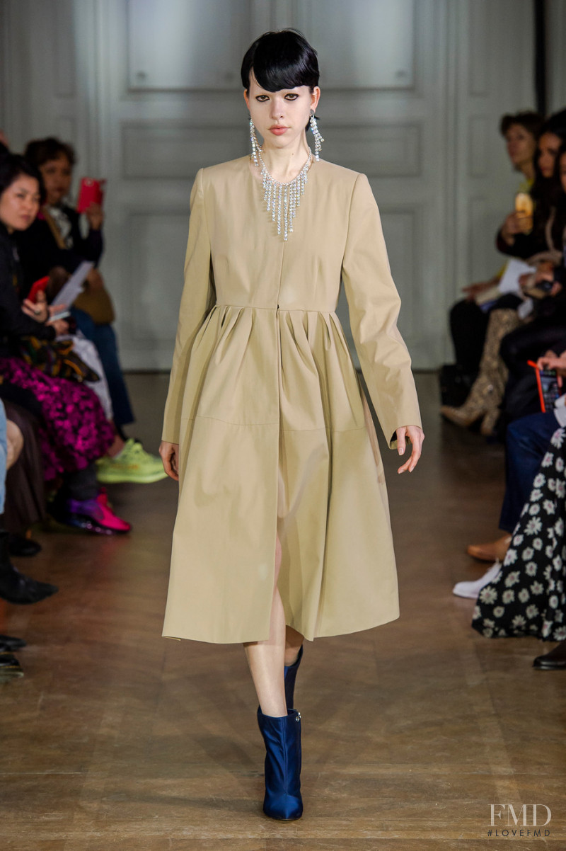 Suzi Leenaars featured in  the Lutz Huelle fashion show for Autumn/Winter 2019