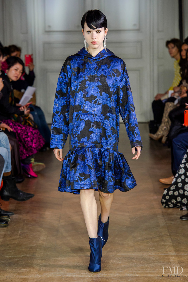 Suzi Leenaars featured in  the Lutz Huelle fashion show for Autumn/Winter 2019