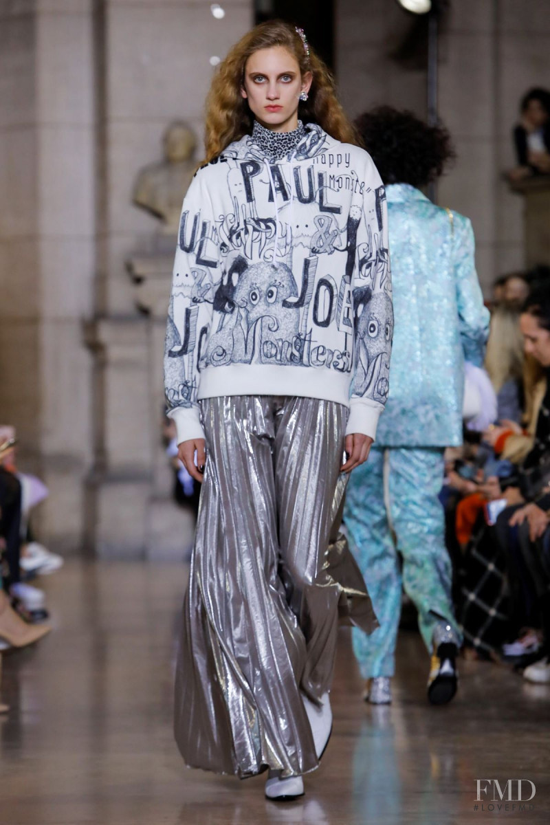 Sarah Berger featured in  the Paul et Joe fashion show for Autumn/Winter 2019