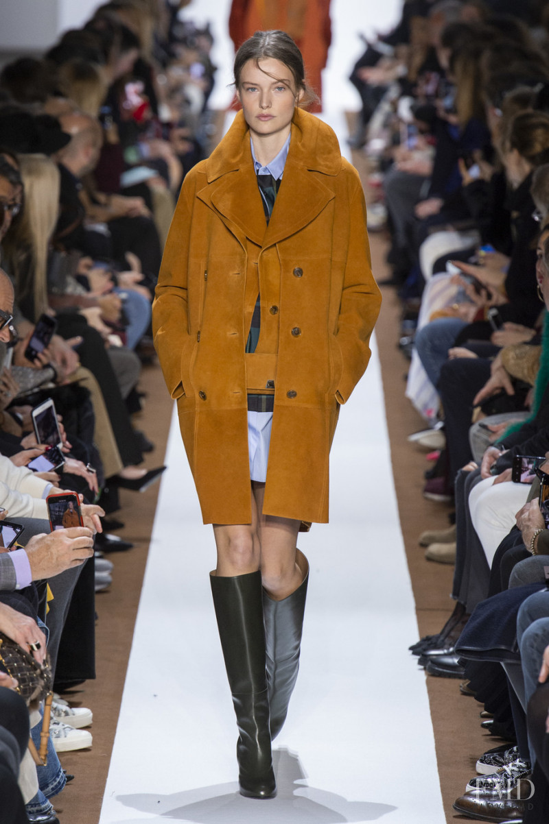Sara Van Der Hoek featured in  the Akris fashion show for Autumn/Winter 2019