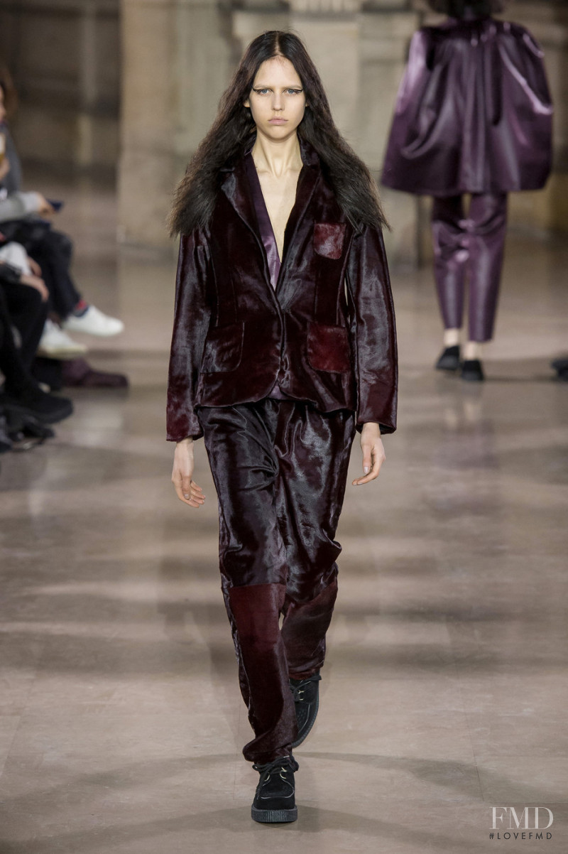 Moon Young Hee fashion show for Autumn/Winter 2019