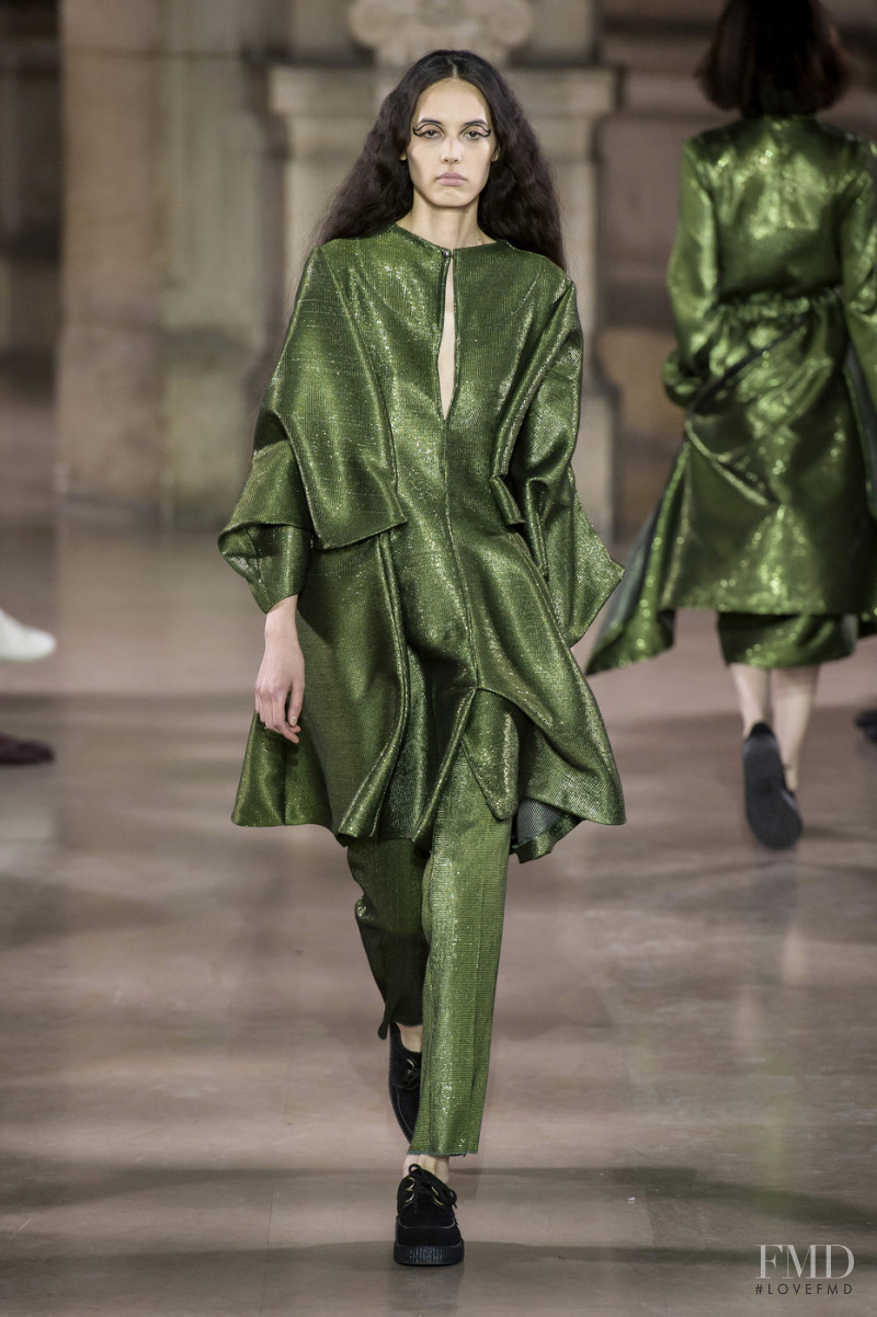 Leah Ogawa featured in  the Moon Young Hee fashion show for Autumn/Winter 2019