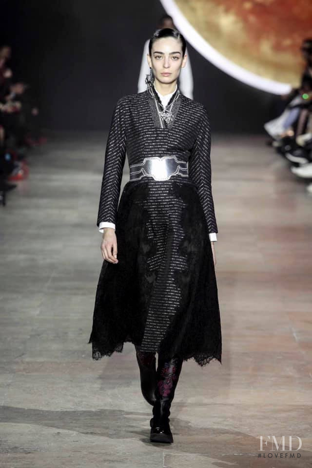 Shiatzy Chen fashion show for Autumn/Winter 2019
