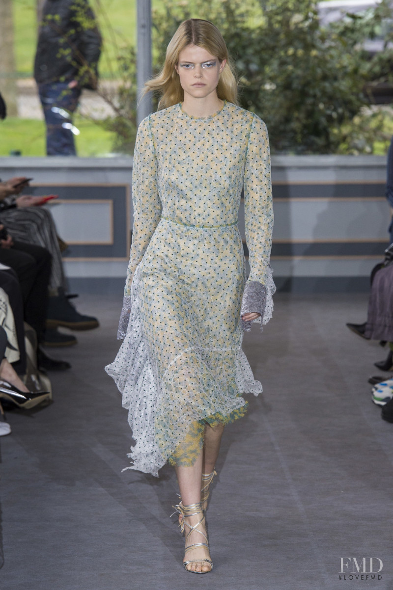 Anais Jourden fashion show for Autumn/Winter 2019