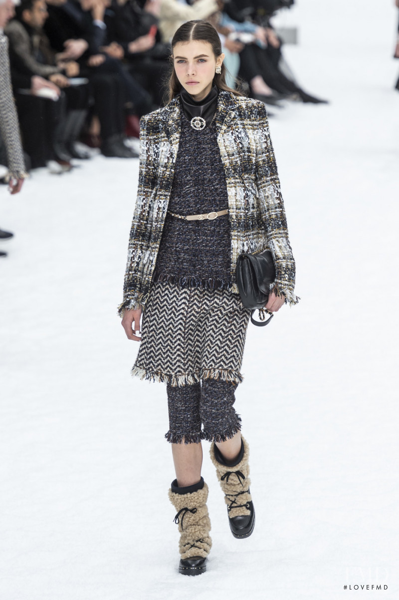 Lea Julian featured in  the Chanel fashion show for Autumn/Winter 2019