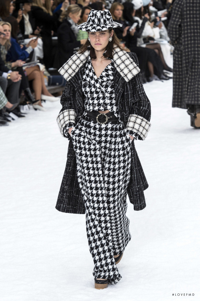 Catherine McNeil featured in  the Chanel fashion show for Autumn/Winter 2019