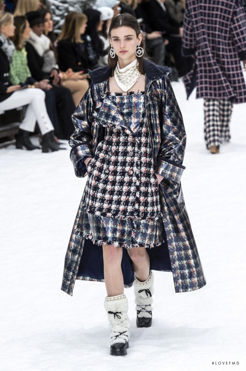 Sara Dijkink featured in  the Chanel fashion show for Autumn/Winter 2019