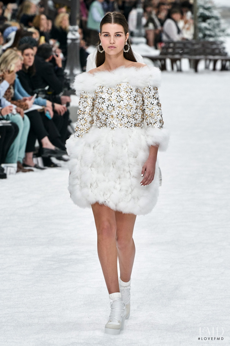 Luna Bijl featured in  the Chanel fashion show for Autumn/Winter 2019